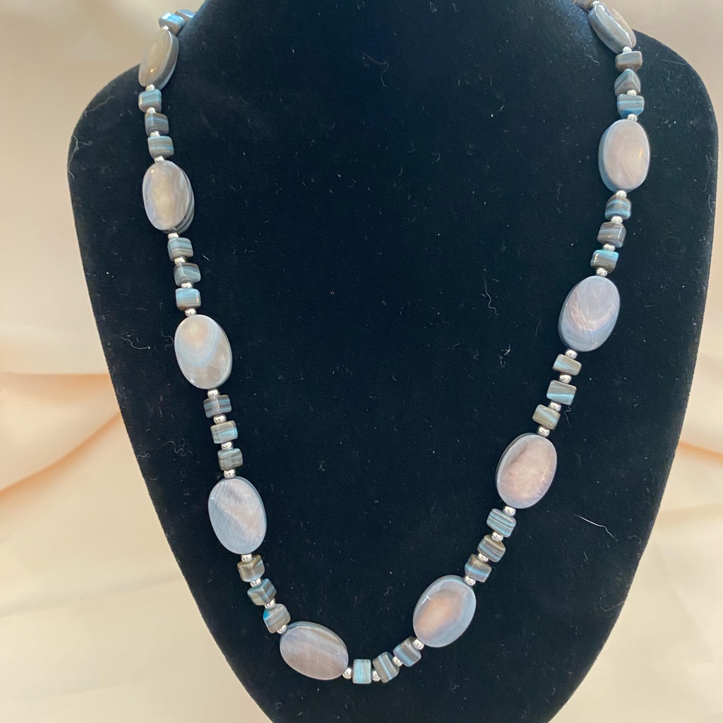 Chaps Vintage Abalone Necklace 28$